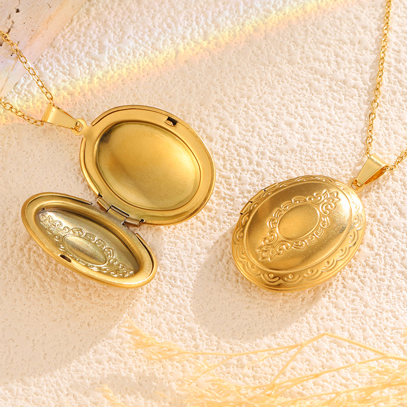Vintage Mirror Oval Locket Necklace